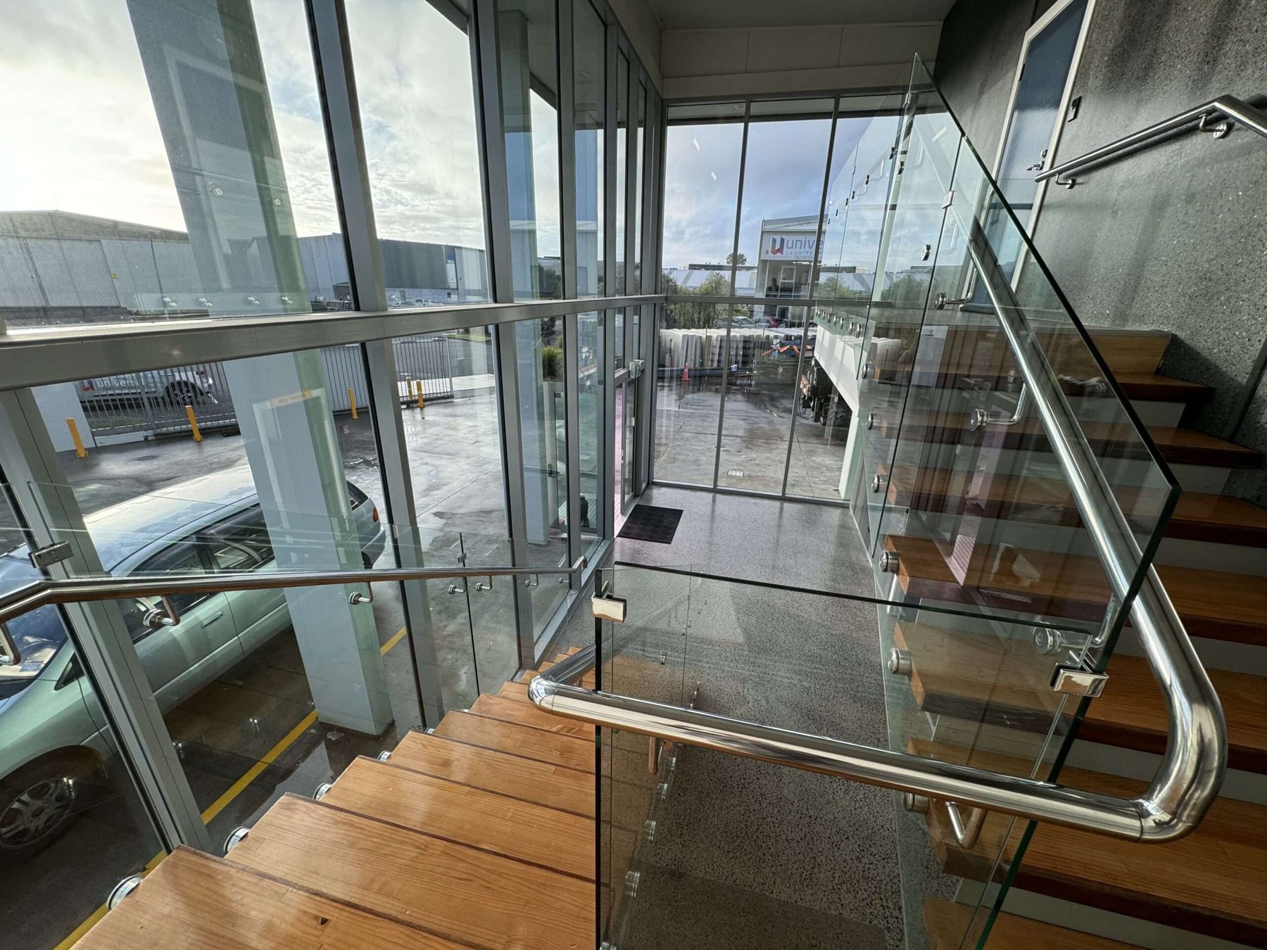 Frameless glass balustrade on an Auckland deck